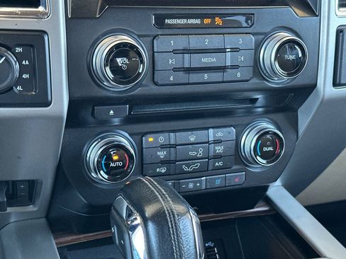 Used 2015 Ford F150 Lariat w/ Equipment Group 502A Luxury image 19