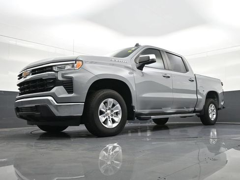 Used 2024 Chevrolet Silverado 1500 LT image 23