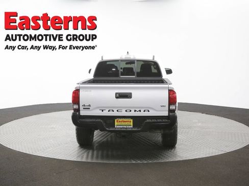 Used 2021 Toyota Tacoma SR AWD/4WD image 37
