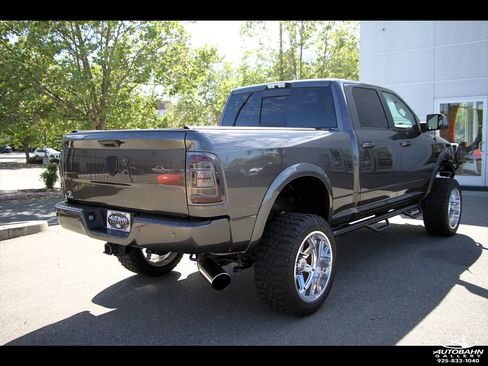 Used 2017 RAM 2500 Laramie w/ Sport Appearance Group AWD/4WD image 9
