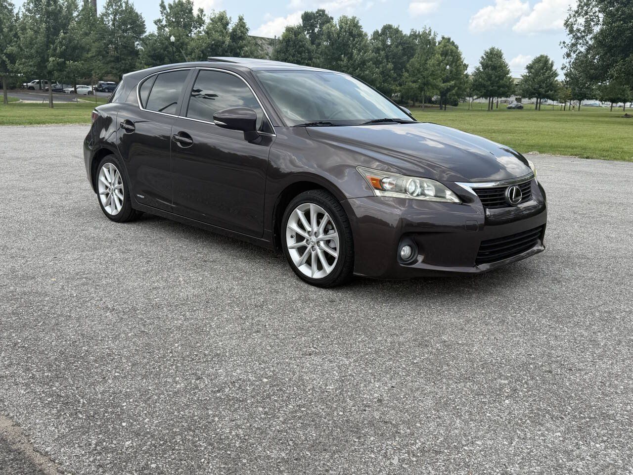 Used 2013 Lexus CT 200h FWD image 27