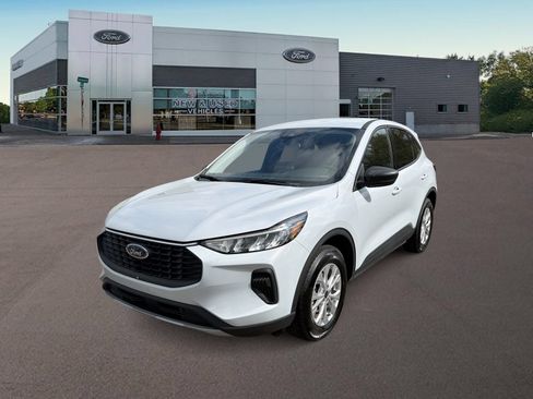 Certified 2025 Ford Escape Active AWD/4WD image 5