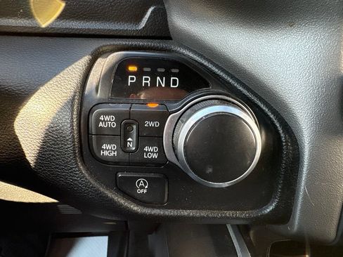 Used 2021 RAM 1500 Big Horn AWD/4WD image 30