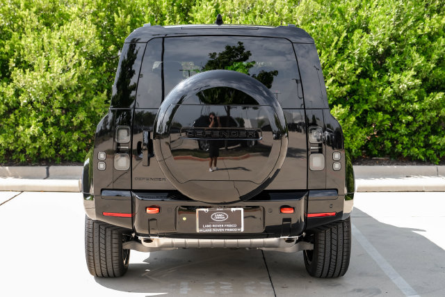 New 2026 Land Rover Defender 110 X AWD/4WD image 15