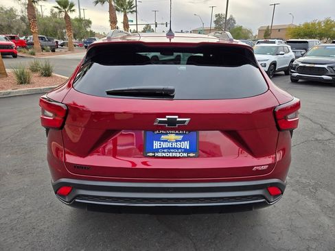Used 2025 Chevrolet Trax RS w/ Driver Confidence Package image 5