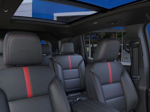 New 2026 Chevrolet Traverse RS image 24