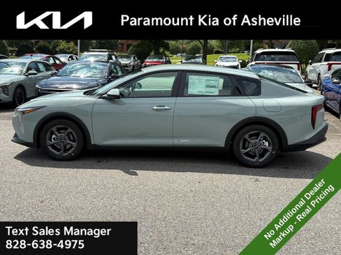 New 2026 Kia K4 FWD image 3