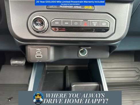 New 2026 Ford Maverick XL image 18