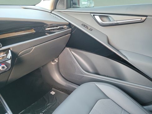 New 2026 Kia Niro EX w/ EX Premium Package FWD image 25