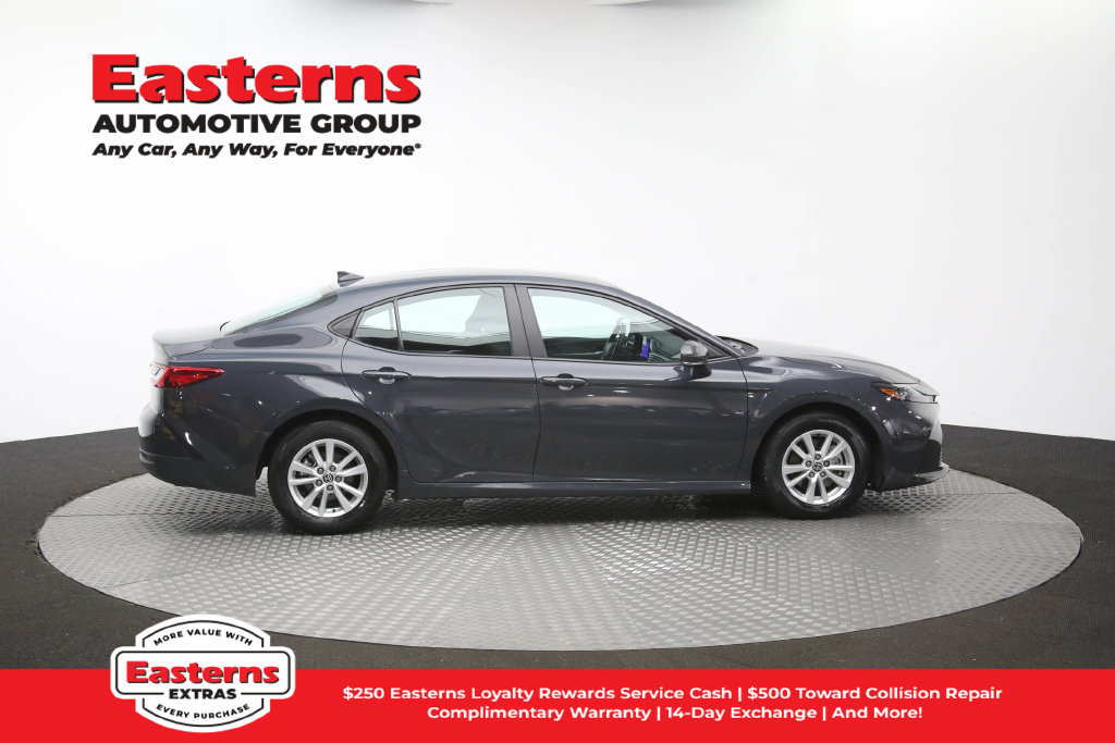 Used 2025 Toyota Camry LE FWD image 43