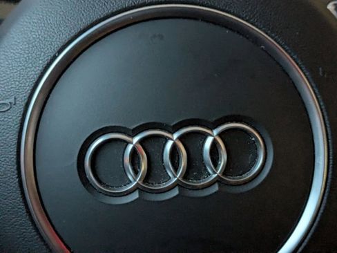 Used 2016 Audi A4 Premium Plus w/ Technology Package image 13