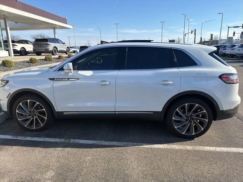 Used 2021 Lincoln Nautilus Reserve w/ Equipment Group 202A image 2