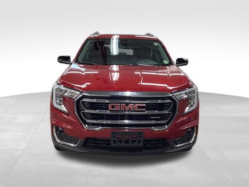 Used 2024 GMC Terrain AT4 w/ Tech Package AWD/4WD image 5