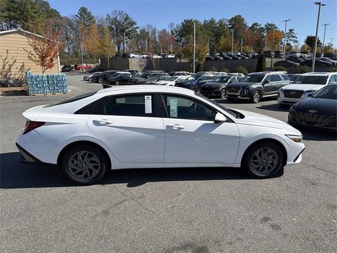 New 2026 Hyundai Elantra Blue image 8