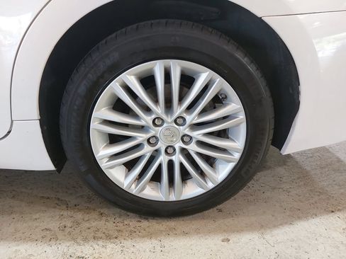 Used 2016 Lexus ES 350 w/ Premium Package w/Wood Trim FWD image 35