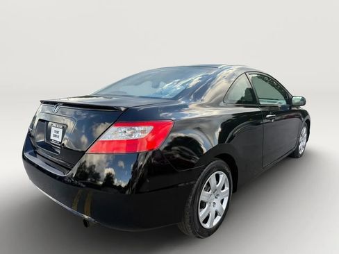 Used 2011 Honda Civic LX image 3