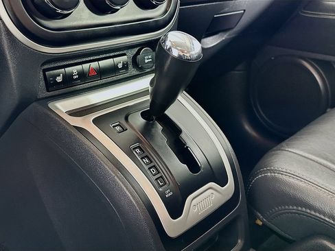 Used 2015 Jeep Compass Limited w/ Sun/Sound Group AWD/4WD image 14