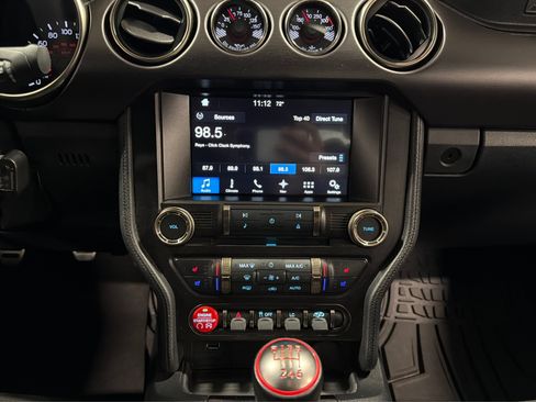 Used 2016 Ford Mustang Shelby GT350 w/ Technology Package RWD image 28