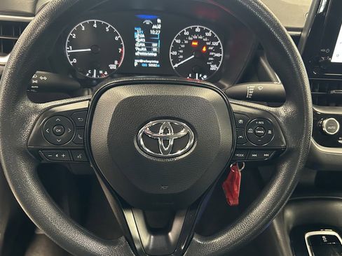 Used 2023 Toyota Corolla LE image 20