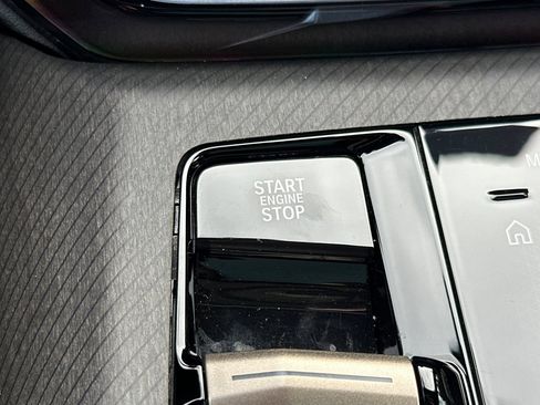 Used 2025 BMW X3 xDrive30i w/ Premium Package image 29