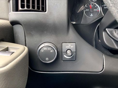 Used 2020 Chevrolet Express 2500 LT w/ LT Preferred Equipment Group RWD image 31