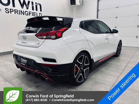 Used 2020 Hyundai Veloster N w/ Performance Package image 4