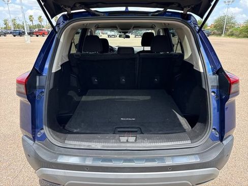 Certified 2023 Nissan Rogue SV FWD image 15