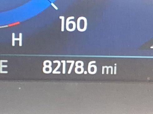 Used 2020 Ford Explorer Platinum w/ Premium Technology Package image 27