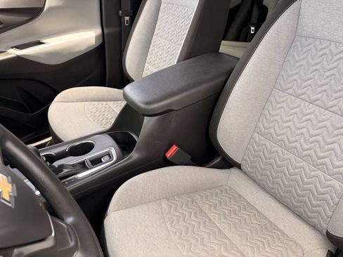 Used 2023 Chevrolet Equinox LT FWD image 19