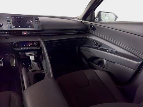 Certified 2026 Hyundai Elantra Sport FWD image 22