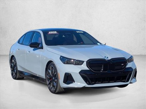 Used 2025 BMW i5 M60 image 3