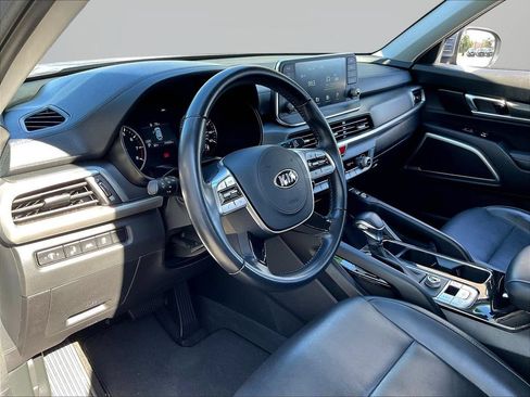 Used 2021 Kia Telluride S FWD image 18