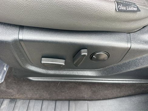 Used 2019 Ford F150 XLT w/ Equipment Group 302A Luxury AWD/4WD image 33