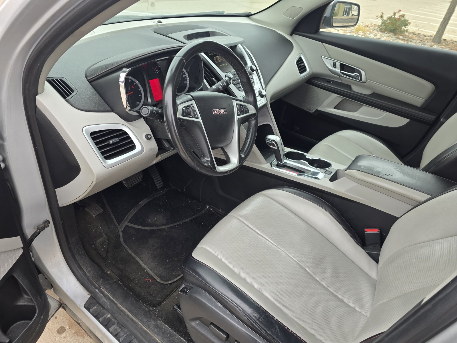 Used 2013 GMC Terrain SLT AWD/4WD image 26