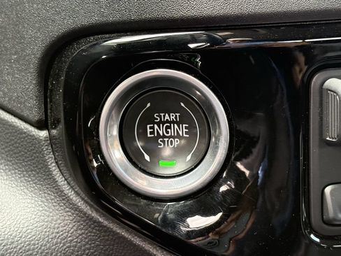 Used 2024 GMC Sierra 1500 SLT AWD/4WD image 20