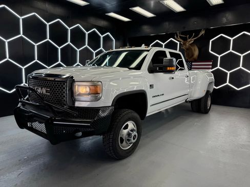 Used 2016 GMC Sierra 3500 Denali w/ Duramax Plus Package image 1