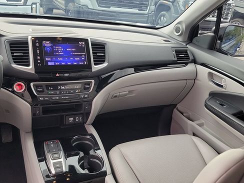 Used 2020 Honda Ridgeline RTL-E image 17