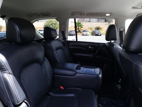 Used 2024 INFINITI QX80 Luxe AWD/4WD image 18