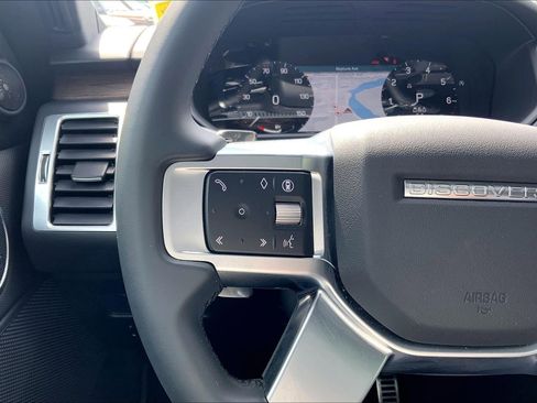 Certified 2025 Land Rover Discovery Dynamic SE AWD/4WD image 23