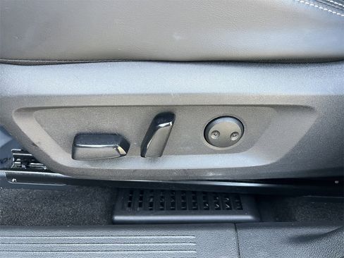 Certified 2023 Nissan Rogue Platinum w/ Platinum Premium Package image 22