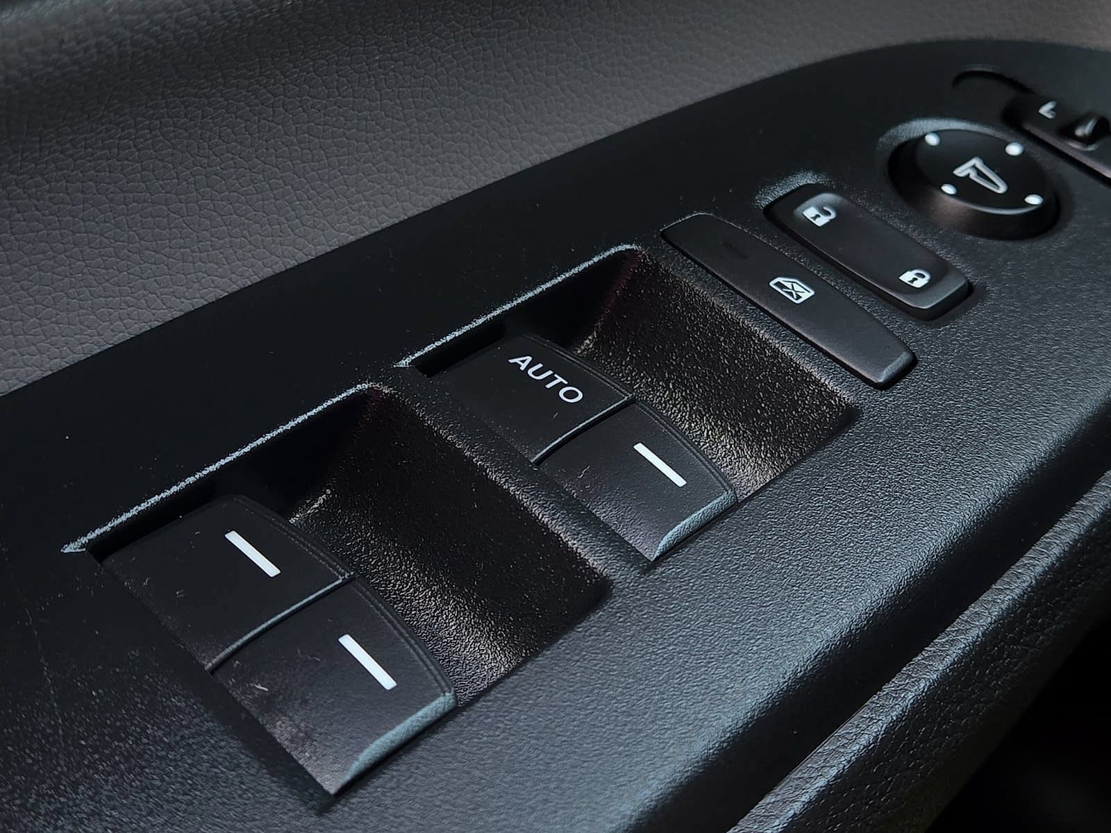 Used 2020 Honda CR-V LX image 16