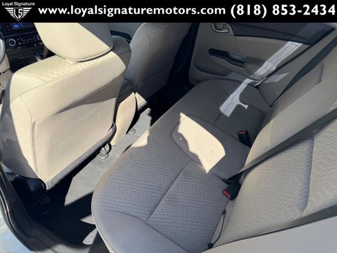Used 2015 Honda Civic SE image 9