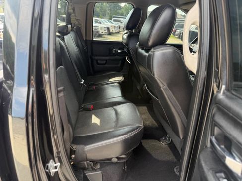 Used 2017 RAM 1500 Laramie AWD/4WD image 29