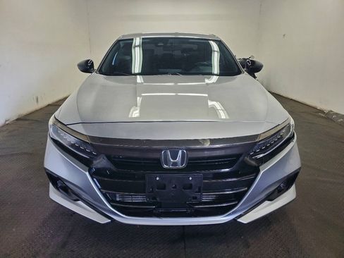 Used 2022 Honda Accord Sport image 2
