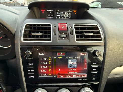 Used 2018 Subaru Forester 2.5i Premium w/ All-Weather Package image 12