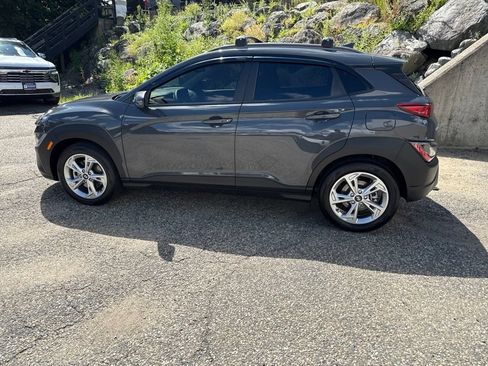 Used 2023 Hyundai Kona SEL AWD/4WD image 2