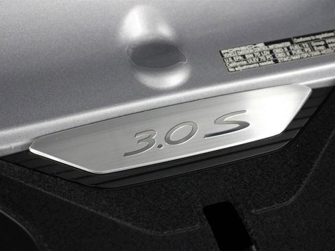 Used 2023 Porsche 911 Carrera 4S image 27