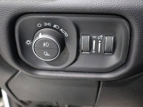 Used 2022 RAM 2500 Laramie image 32