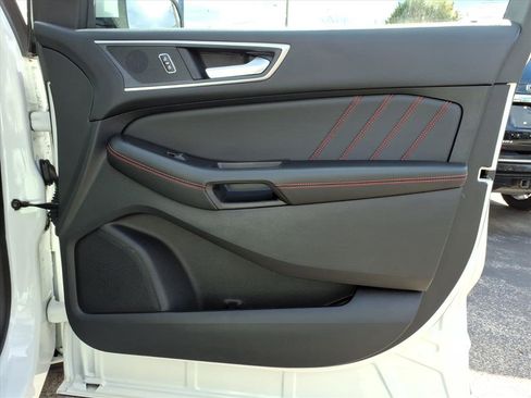 Certified 2024 Ford Edge ST-Line image 13