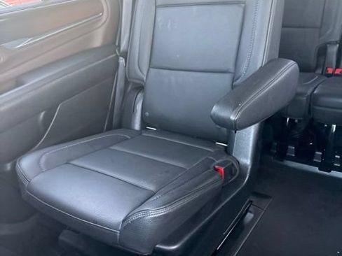 Used 2021 GMC Yukon Denali w/ Denali Ultimate Package AWD/4WD image 23